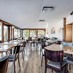 Maralak Hotel